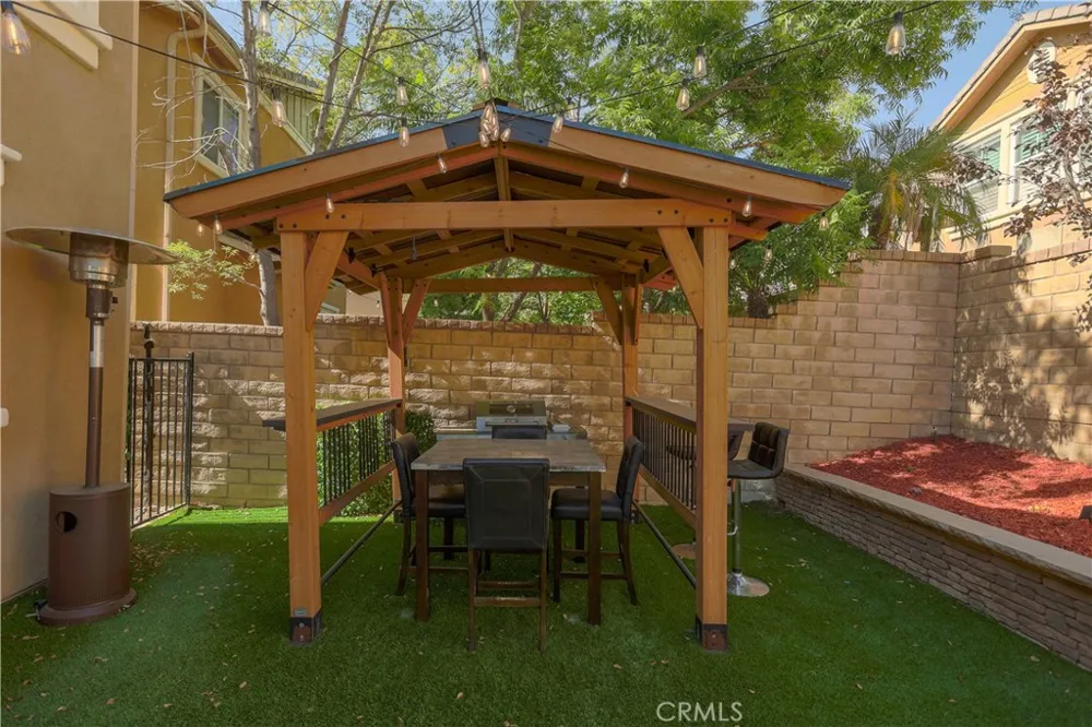 28215 Clementine Drive Saugus, CA 91350