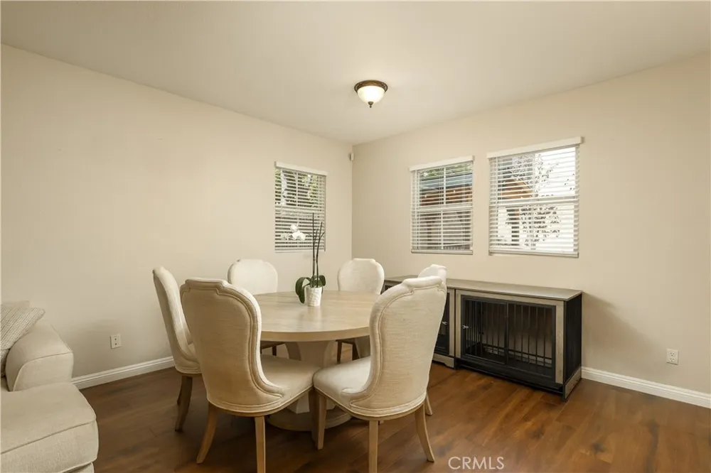 28215 Clementine Drive Saugus, CA 91350