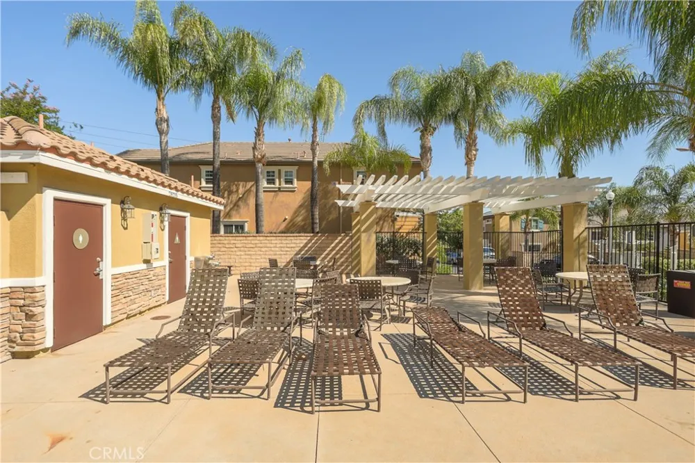 28215 Clementine Drive Saugus, CA 91350