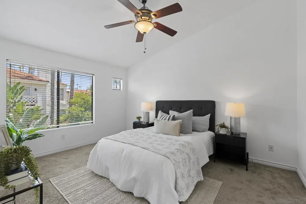 9409 Fairgrove Lane #204 San Diego, CA 92129