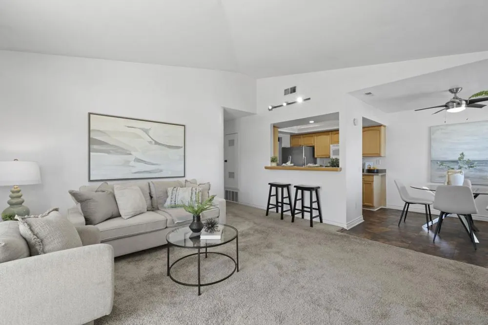 9409 Fairgrove Lane #204 San Diego, CA 92129