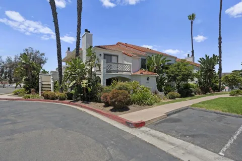 9409 Fairgrove Lane #204