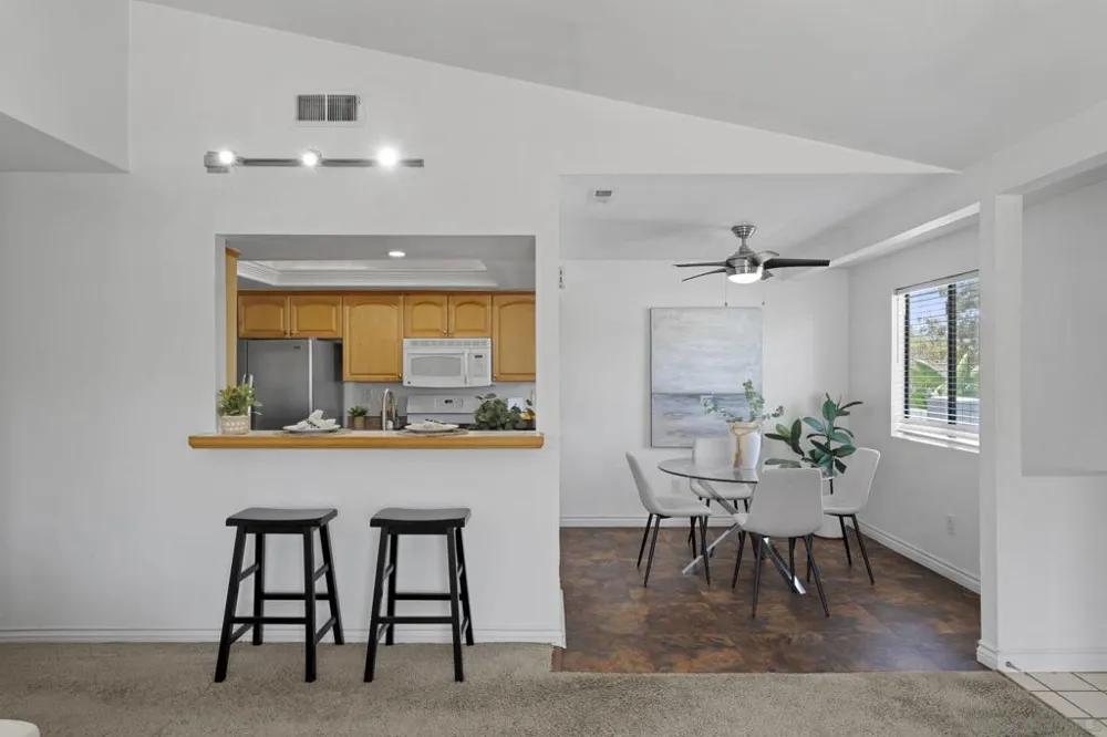 9409 Fairgrove Lane #204 San Diego, CA 92129