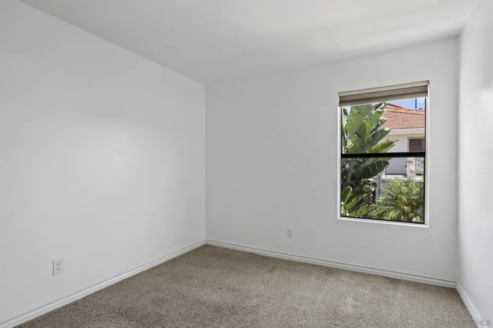 9409 Fairgrove Lane #204 San Diego, CA 92129