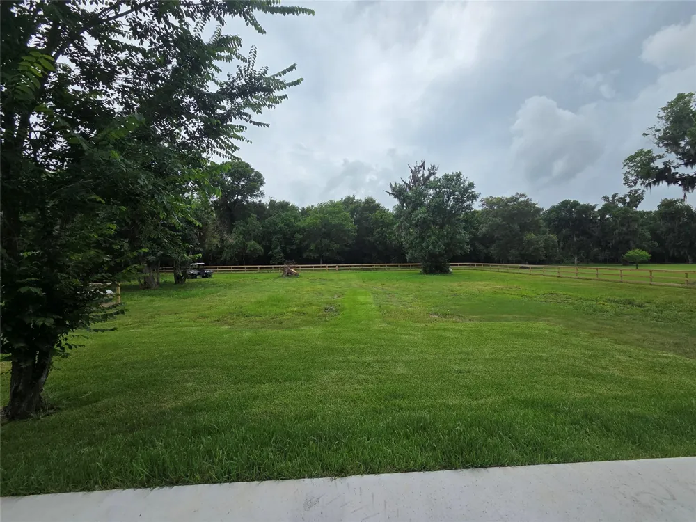1507 County Road 878a Sweeny, TX 77480