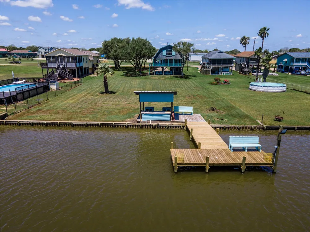 1981 County Road 291 Sargent, TX 77414