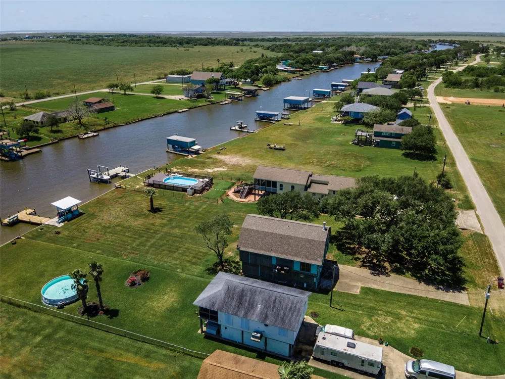 1981 County Road 291 Sargent, TX 77414
