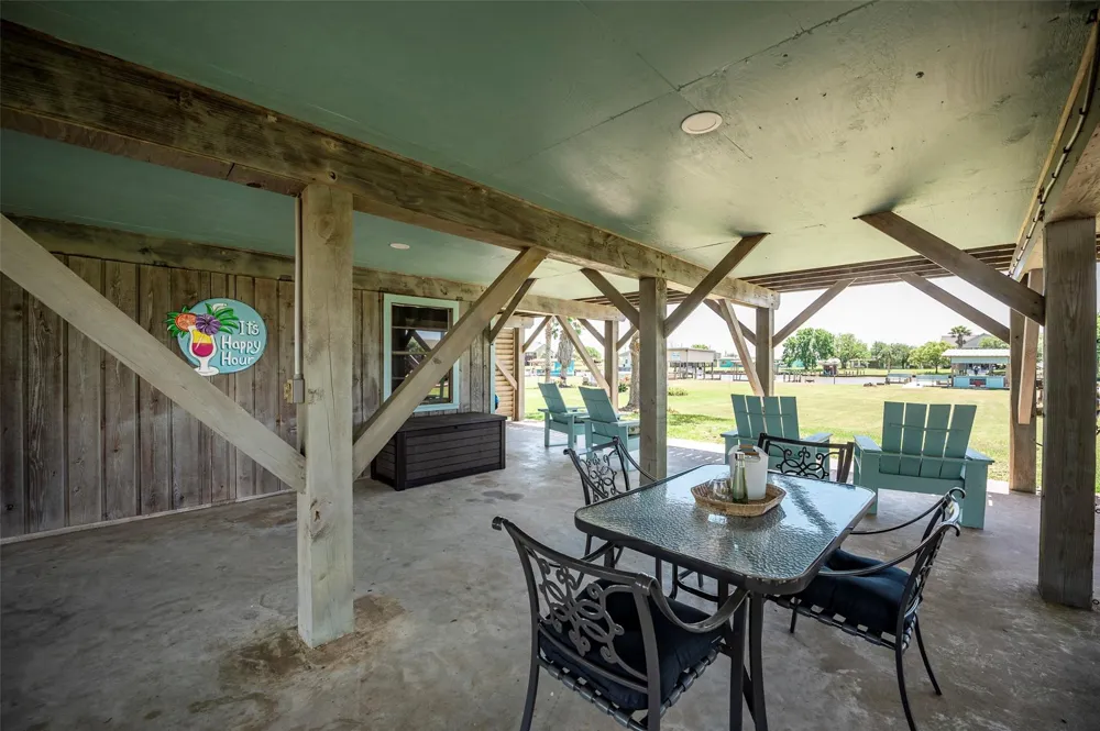 1981 County Road 291 Sargent, TX 77414