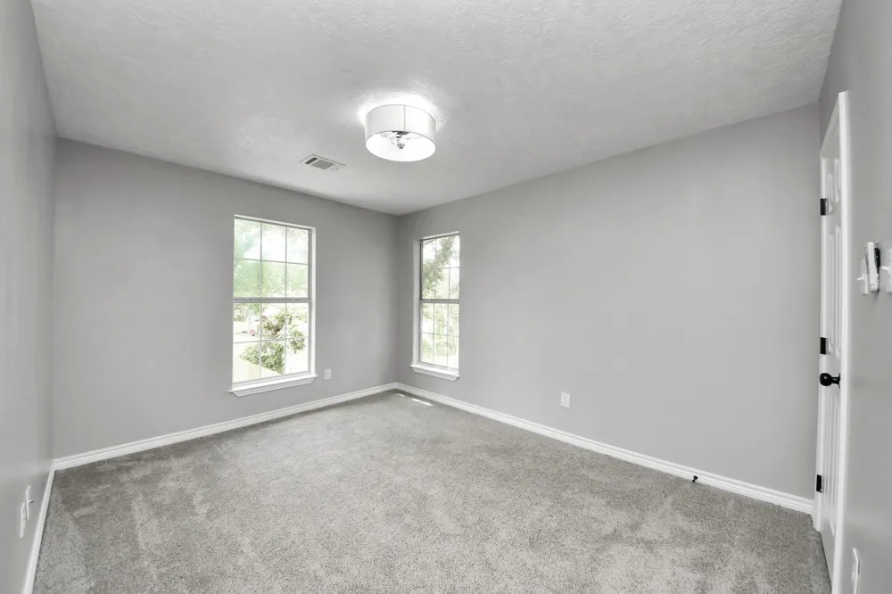 1105 E Kyle Road Clute, TX 77531