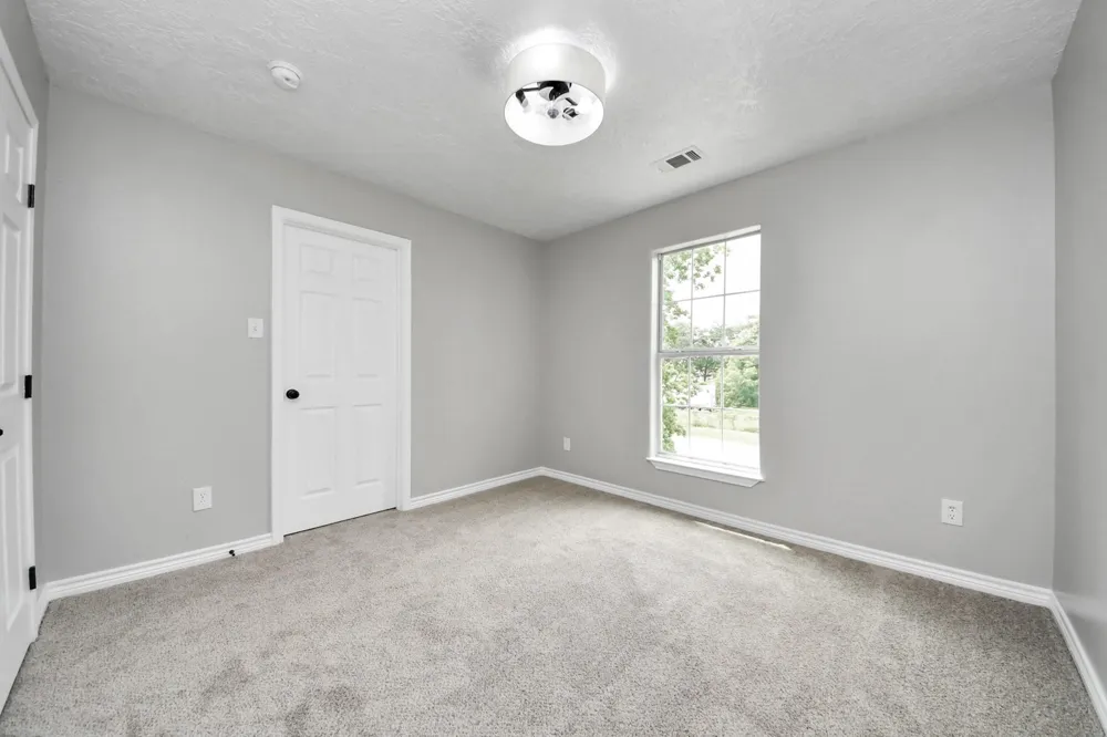 1105 E Kyle Road Clute, TX 77531