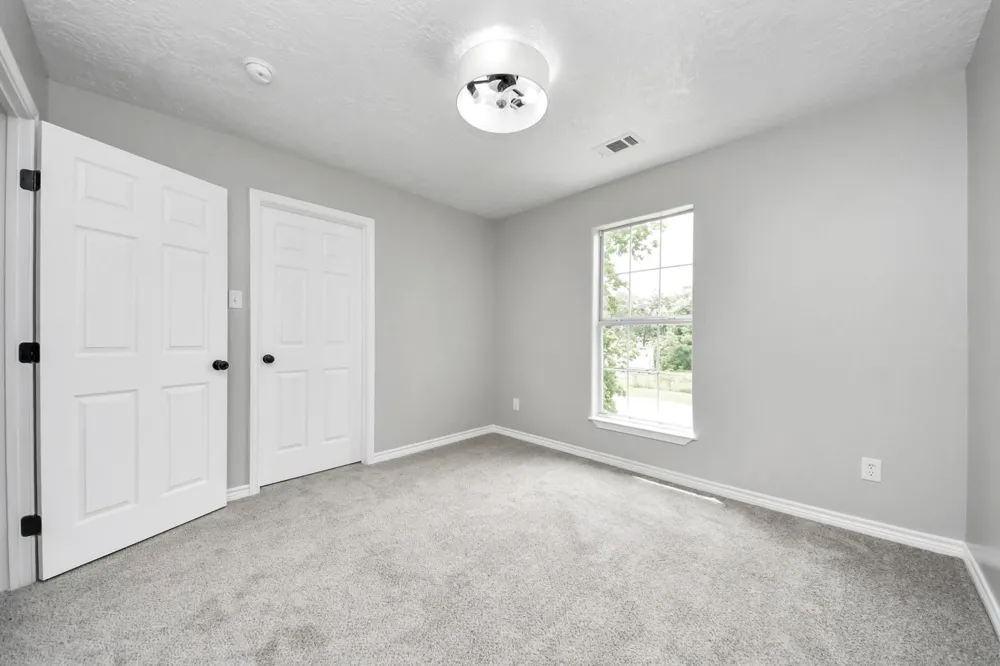 1105 E Kyle Road Clute, TX 77531