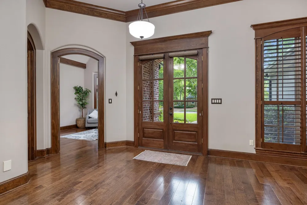 1915 Stonegate Valley Drive Tyler, TX 75703