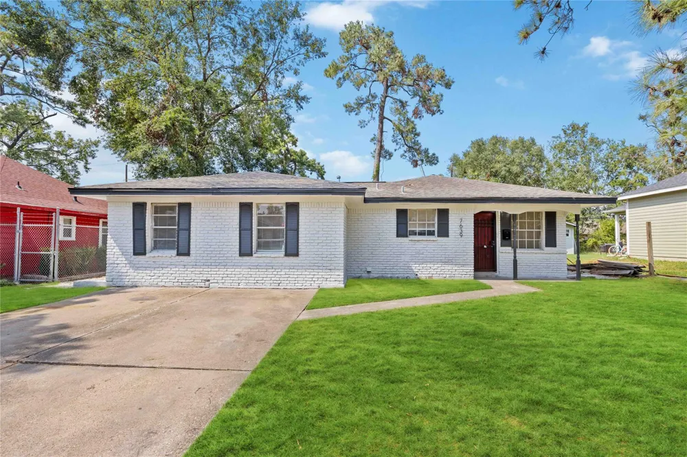7639 Bigwood Street Houston, TX 77016