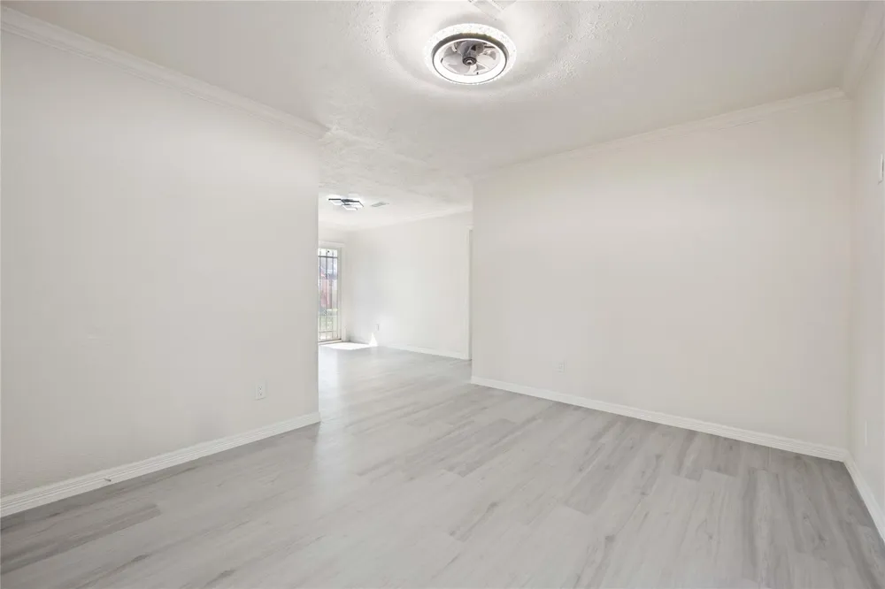 7639 Bigwood Street Houston, TX 77016