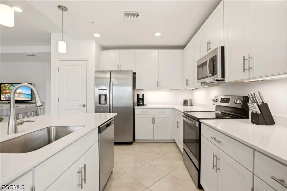 Pebblebrook Ridge Court #101 Fort Myers, FL 33905