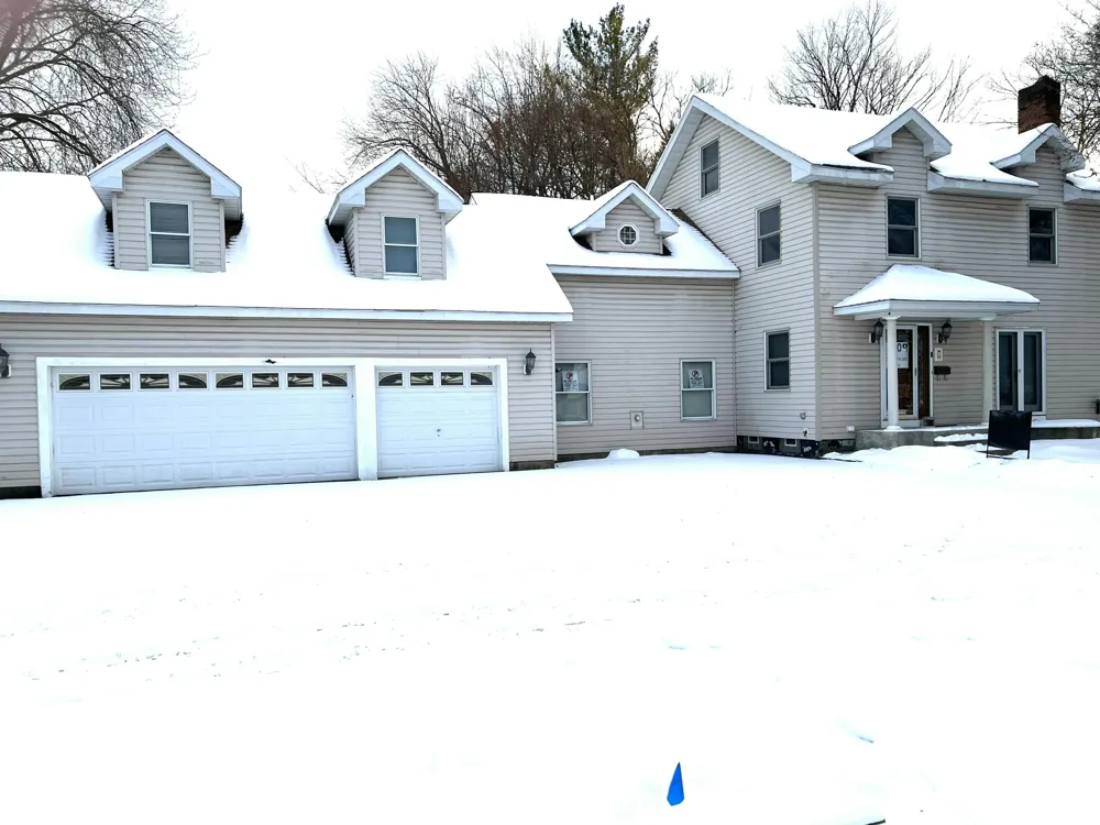 1109 S Genesee Drive Lansing, MI 48915