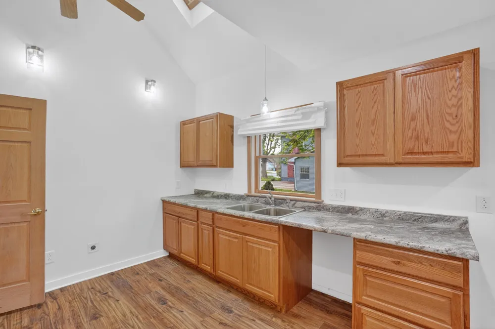 1109 S Genesee Drive Lansing, MI 48915