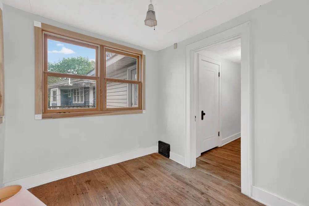 1109 S Genesee Drive Lansing, MI 48915