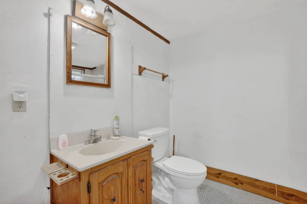1109 S Genesee Drive Lansing, MI 48915