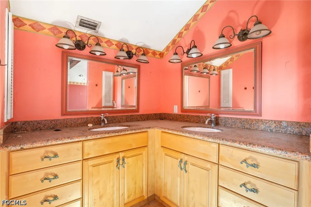 Ardsley Way Sanibel, FL 33957