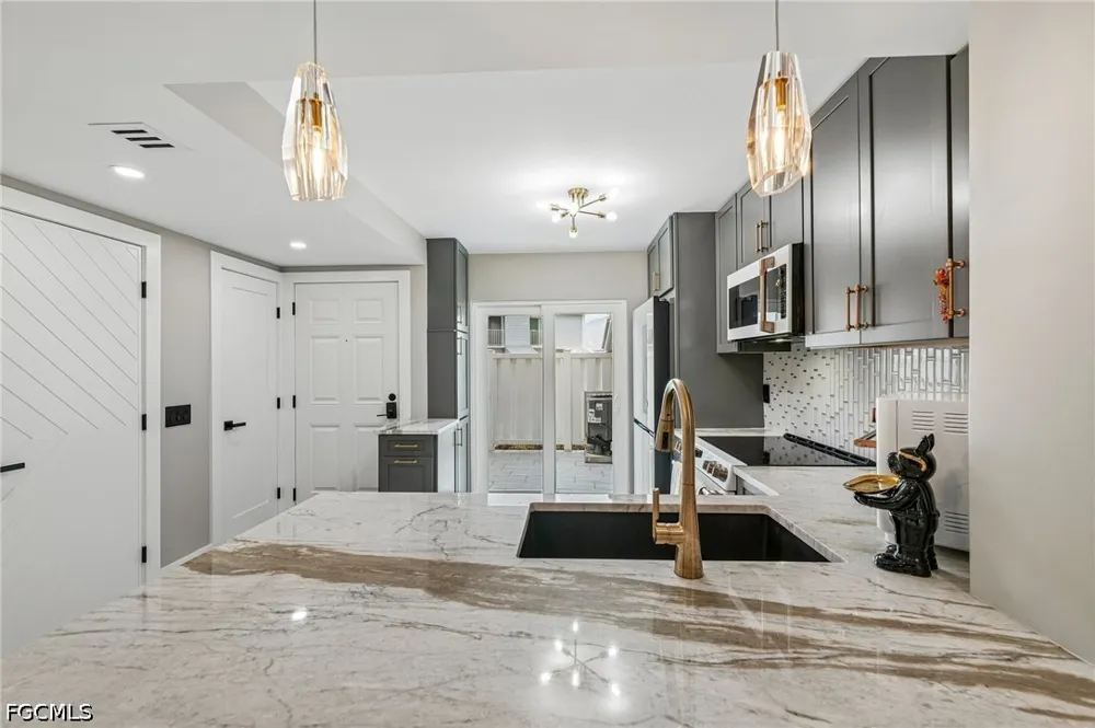 San Carlos Boulevard #33 Fort Myers Beach, FL 33931