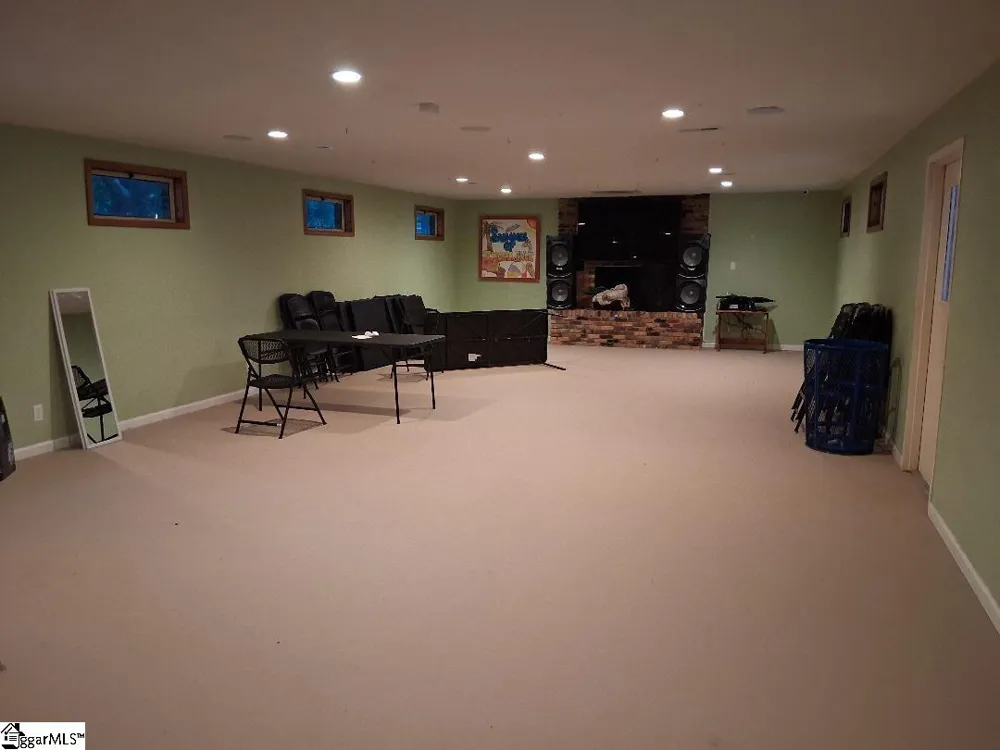 712 Brooks Road Mauldin, SC 29662