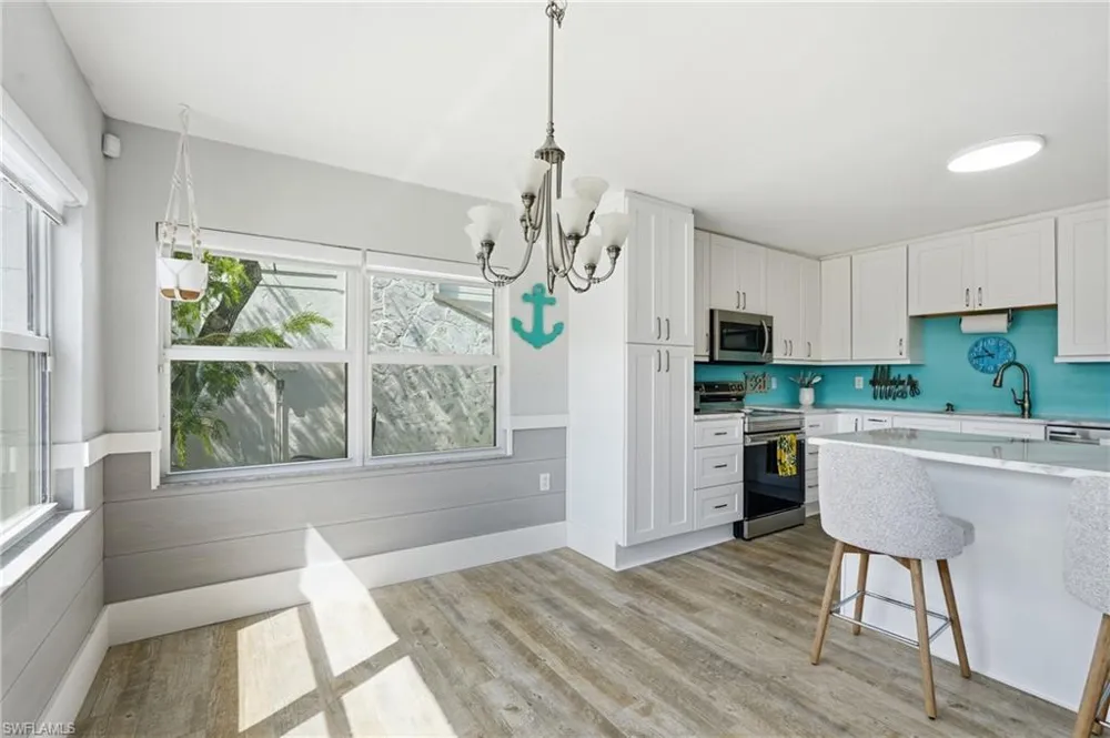 2691 Geary Street Matlacha, FL 33993