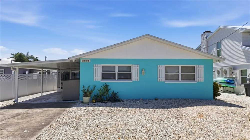 2691 Geary Street Matlacha, FL 33993