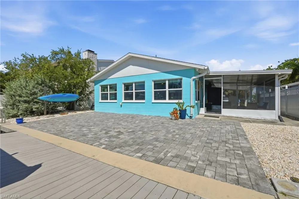 2691 Geary Street Matlacha, FL 33993