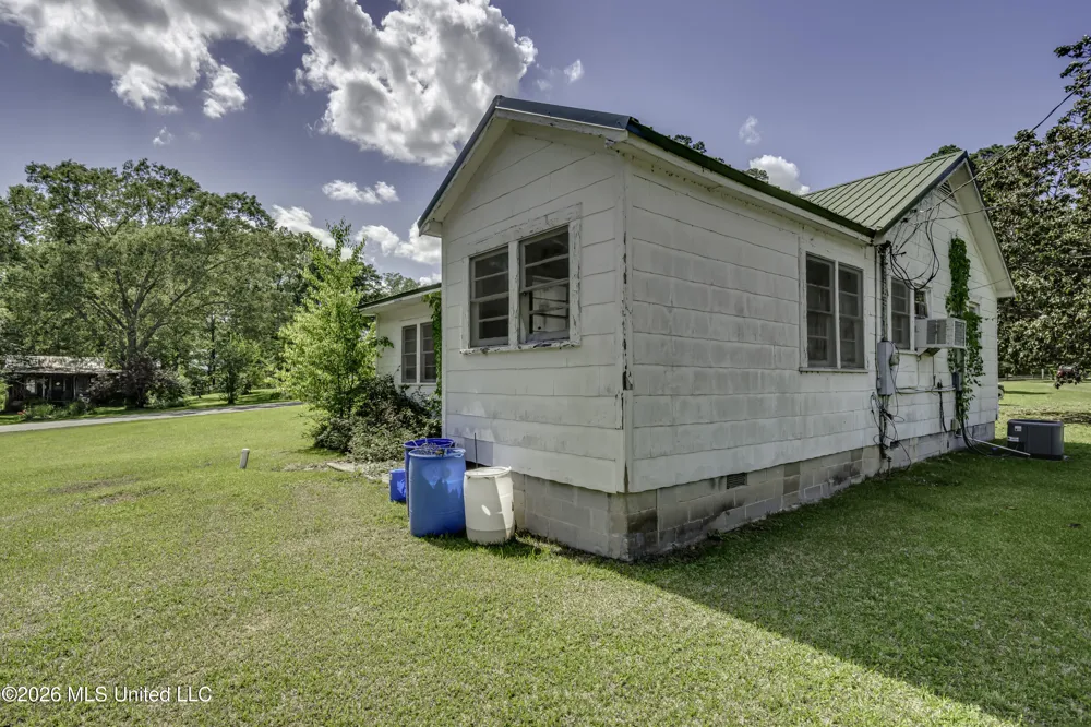 6118 Terry Road Byram, MS 39272