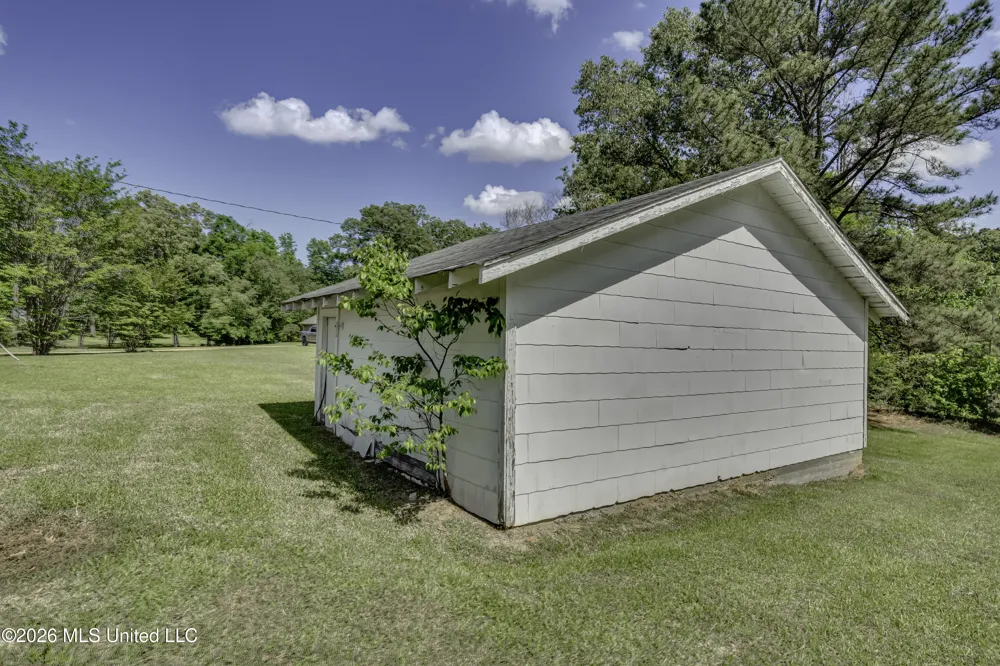 6118 Terry Road Byram, MS 39272