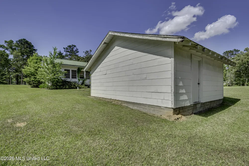 6118 Terry Road Byram, MS 39272