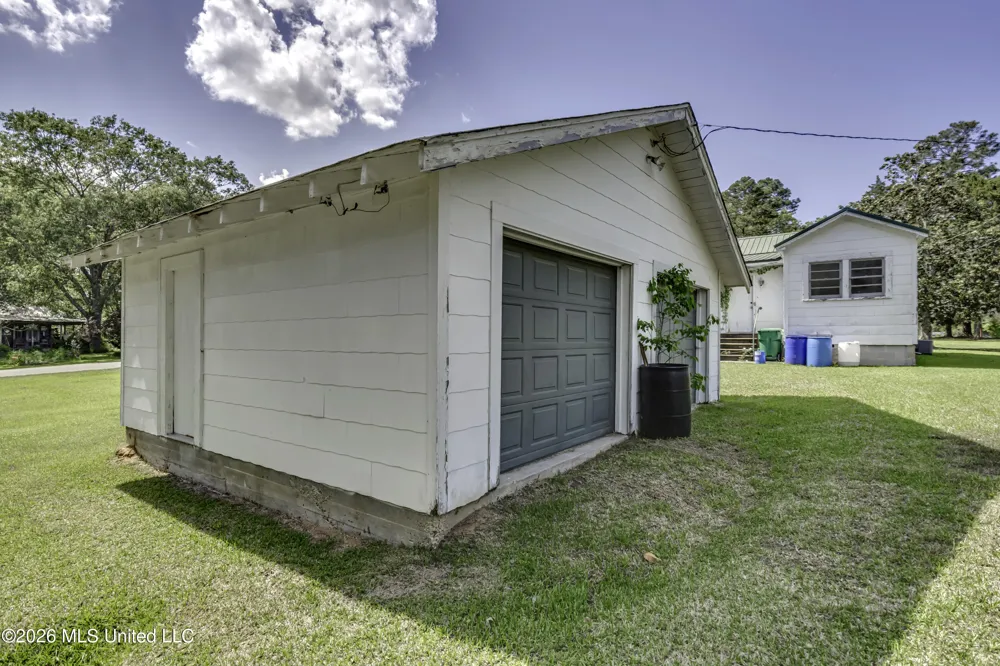 6118 Terry Road Byram, MS 39272