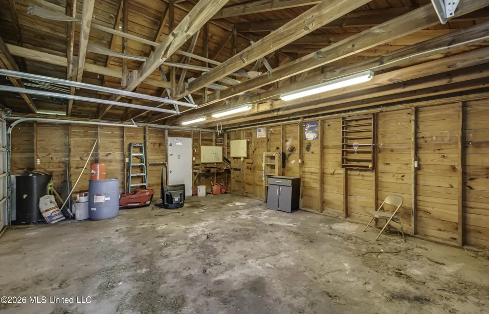 6118 Terry Road Byram, MS 39272