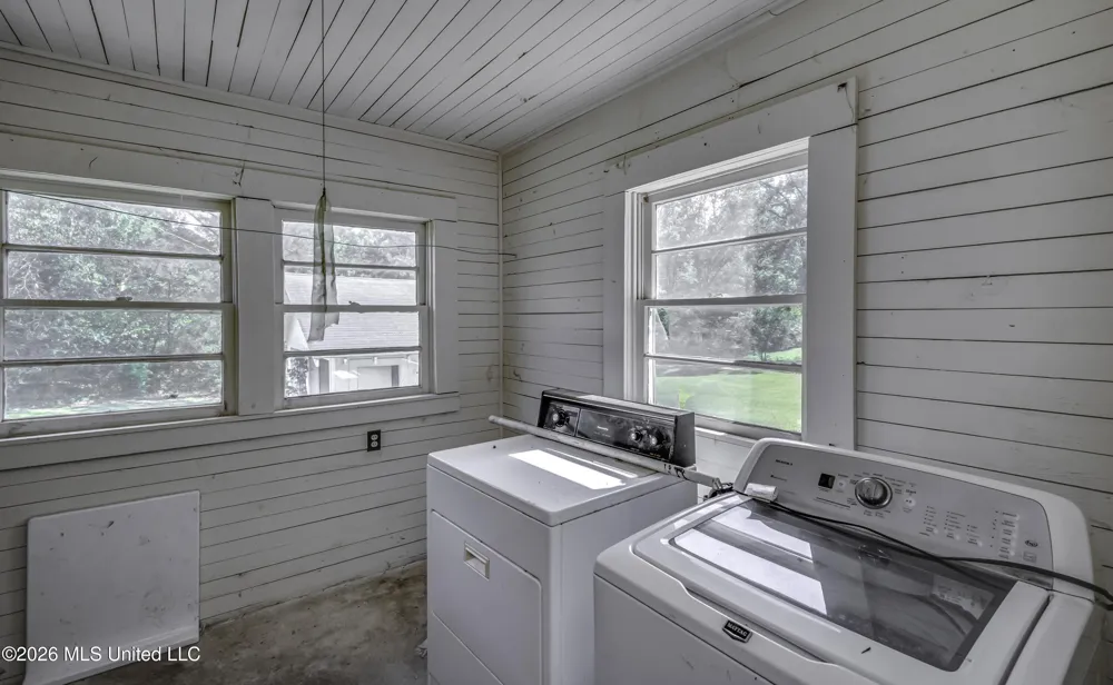 6118 Terry Road Byram, MS 39272