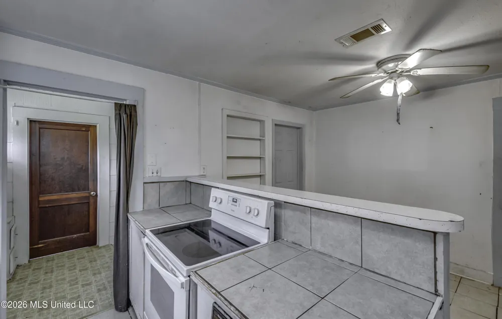 6118 Terry Road Byram, MS 39272