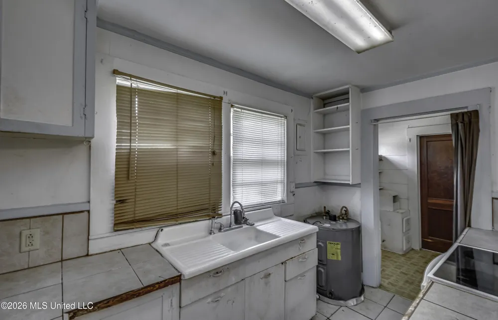 6118 Terry Road Byram, MS 39272