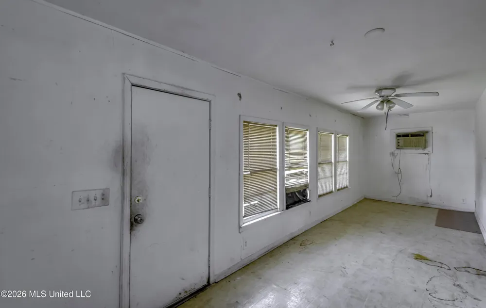 6118 Terry Road Byram, MS 39272