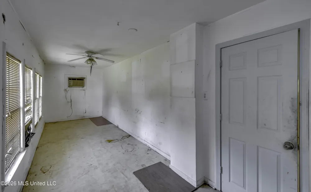 6118 Terry Road Byram, MS 39272