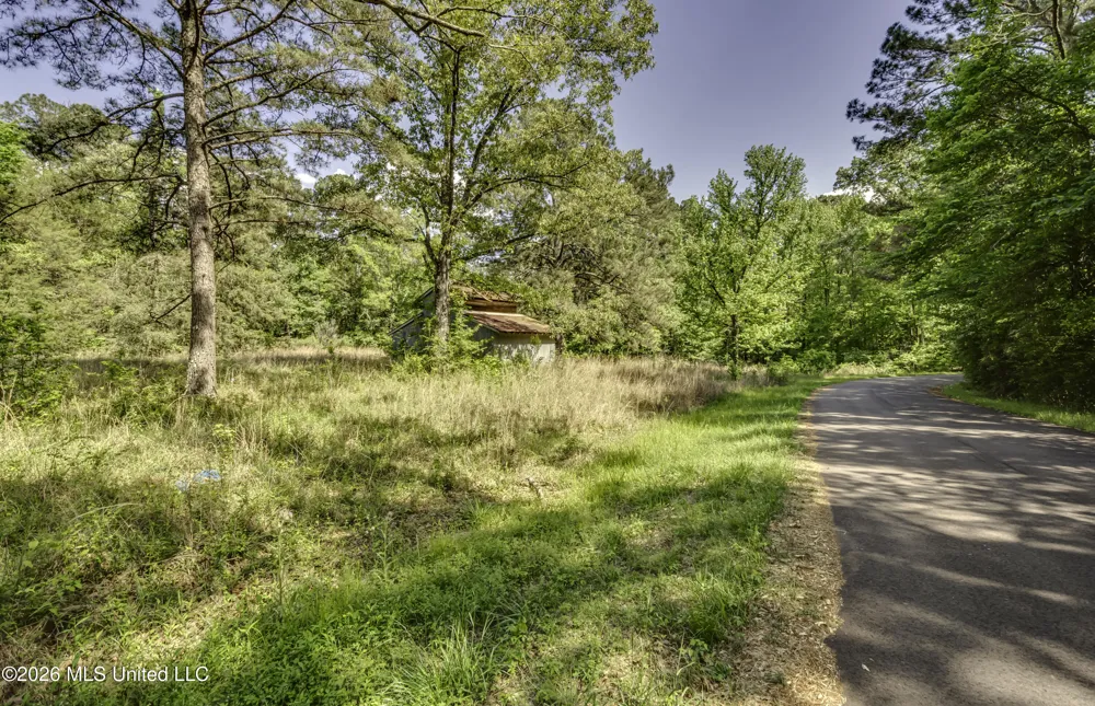 6118 Terry Road Byram, MS 39272