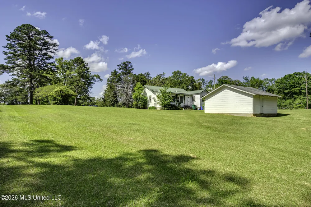 6118 Terry Road Byram, MS 39272