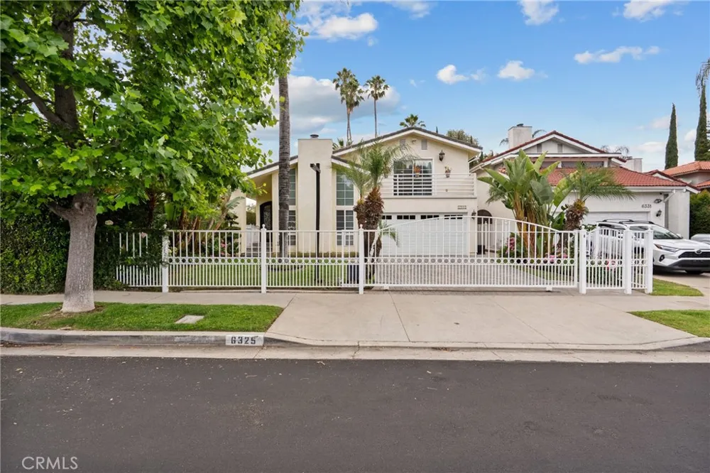 6325 Yolanda Tarzana, CA 91335