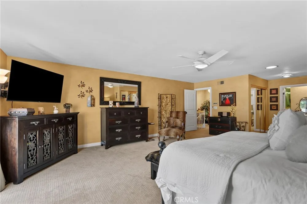 6325 Yolanda Tarzana, CA 91335