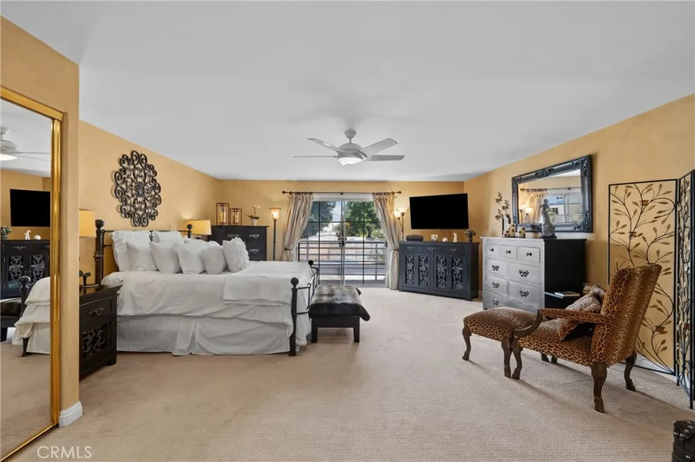 6325 Yolanda Tarzana, CA 91335