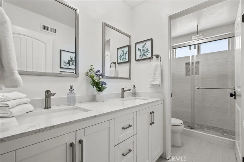 6325 Yolanda Tarzana, CA 91335