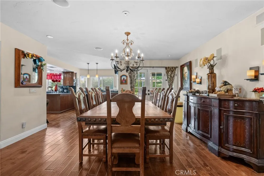 6325 Yolanda Tarzana, CA 91335