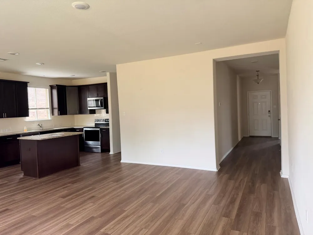 1829 T H Johnson Drive Taylor, TX 76574