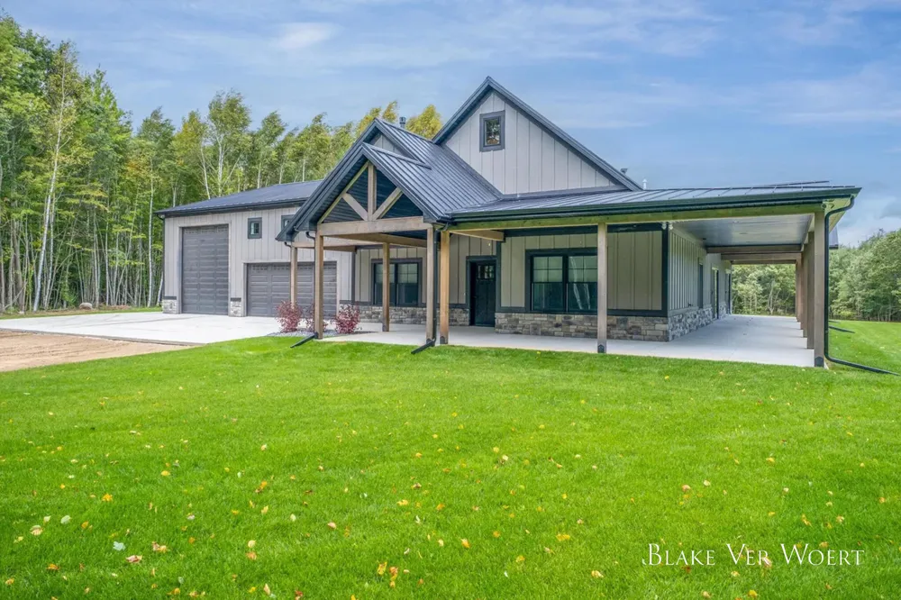 13980 12 Mile Remus, MI 49340