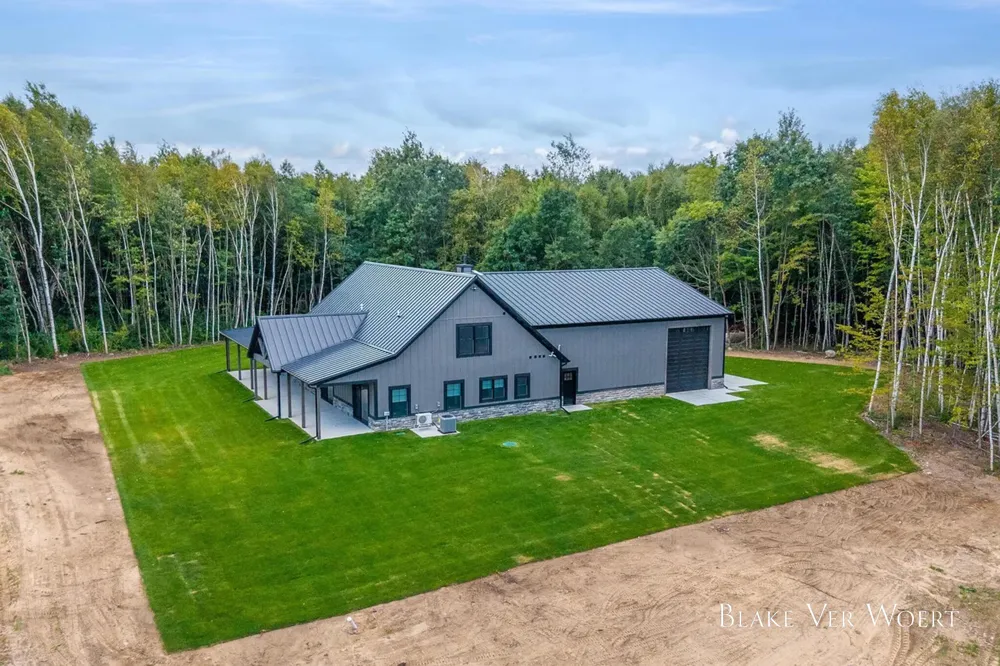 13980 12 Mile Remus, MI 49340