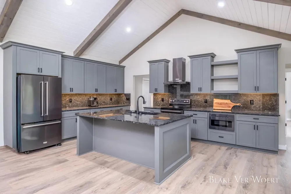 13980 12 Mile Remus, MI 49340